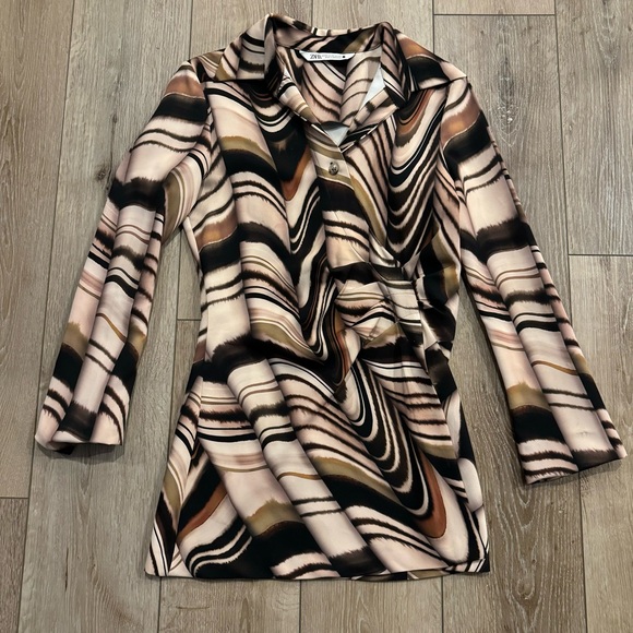 Zara Chic Swirl Pattern Long Sleeve Top Business Casual Fall Top Blouse XS - Picture 1 of 3